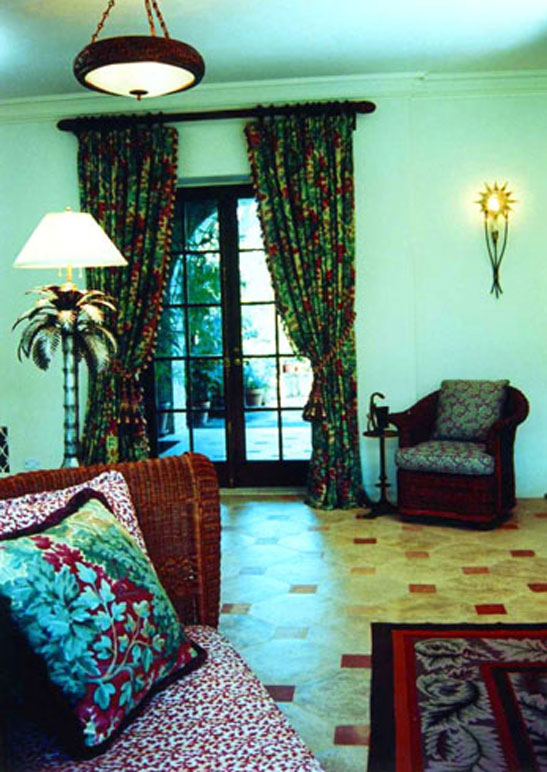 sittingroom_palmfloorlamp