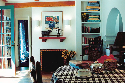 tealfrenchdoor_roundtable